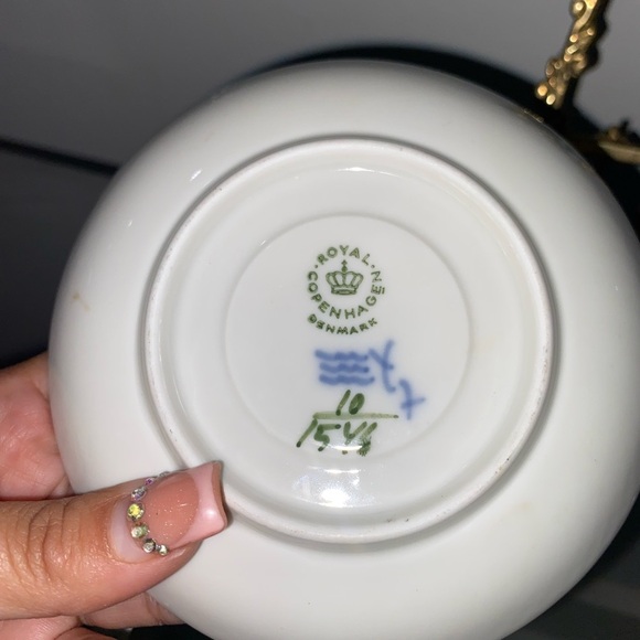 Vintage ROYAL COPENHAGEN BLUE FLORAL COFFEE SAUCER - Picture 3 of 6